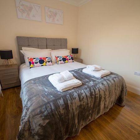 London Heathrow Serviced Apartments Ashford  Экстерьер фото