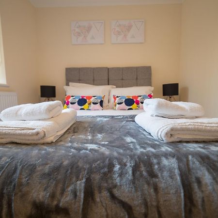 London Heathrow Serviced Apartments Ashford  Экстерьер фото