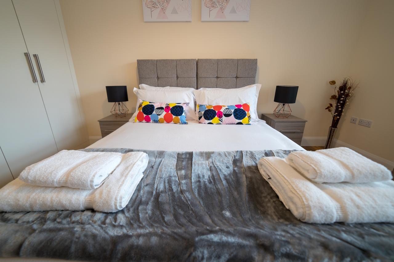 London Heathrow Serviced Apartments Ashford  Экстерьер фото