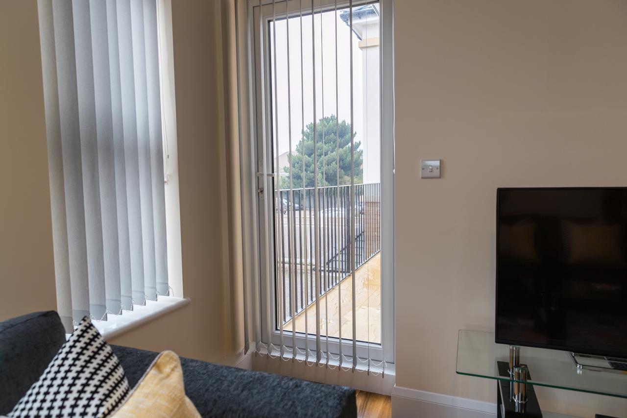 London Heathrow Serviced Apartments Ashford  Экстерьер фото